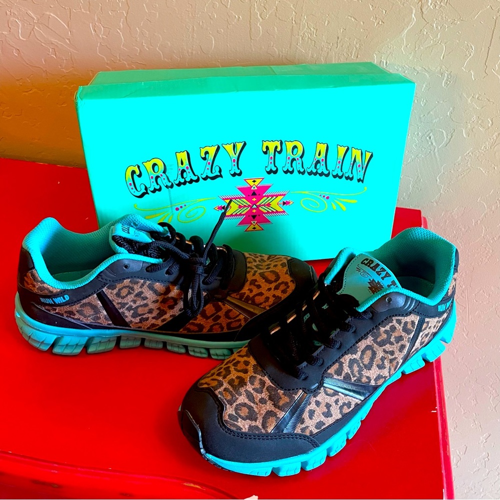 Crazy Train Leopard Turquoise Blue Black‎ Tennis Shoes Lace Up Size 9 Sneakers